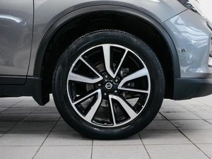 Внедорожник Nissan X-Trail 2019 года, 2652000 рублей, Красноярск