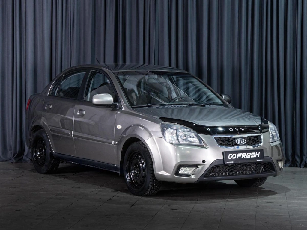 Седан Kia Rio 2011 года, 500000 рублей, Волгоград