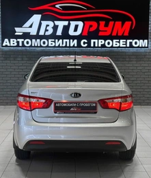 Седан Kia Rio 2011 года, 930000 рублей, Красноярск