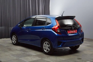 Хетчбэк Honda Fit 2017 года, 1067000 рублей, Красноярск