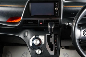 Минивэн Toyota Sienta 2016 года, 1529000 рублей, Тюмень