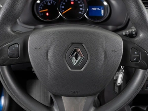 Хетчбэк Renault Sandero 2017 года, 719000 рублей, Тюмень