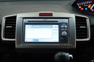 Минивэн Honda Freed 2012 года, 1059000 рублей, Омск