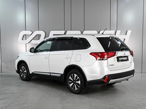 Внедорожник Mitsubishi Outlander 2015 года, 1679000 рублей, Ростов-на-Дону