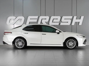 Седан Toyota Camry 2020 года, 3199000 рублей, Красный Пахарь