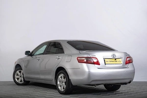 Седан Toyota Camry 2008 года, 1329000 рублей, Томск