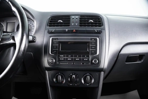 Седан Volkswagen Polo 2017 года, 1399000 рублей, Пермь