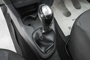 Седан Renault Logan 2020 года, 839000 рублей, Барнаул