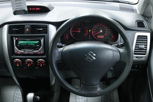 Универсал Suzuki Liana 2004 года, 538000 рублей, Солонцы