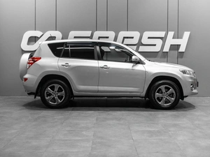 Внедорожник Toyota RAV4 2010 года, 1670000 рублей, Тюмень