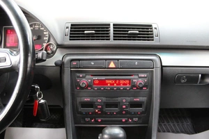 Седан Audi A4 2005 года, 880000 рублей, Смоленск