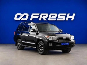 Внедорожник Toyota Land Cruiser 2013 года, 2999444 рублей, Москва