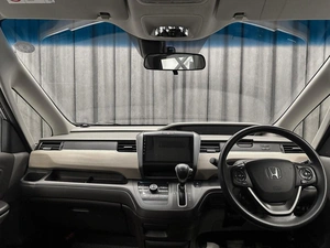 Минивэн Honda Freed 2018 года, 1345000 рублей, Красноярск