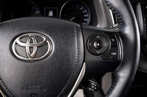 Внедорожник Toyota RAV4 2017 года, 2849000 рублей, Пермь
