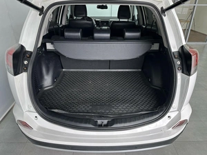 Внедорожник Toyota RAV4 2018 года, 2644990 рублей, Красноярск