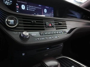 Седан Lexus LS 2018 года, 4349099 рублей, Москва