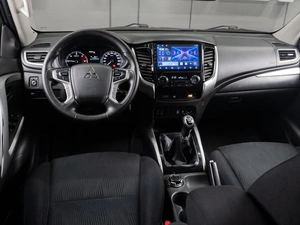 Внедорожник Mitsubishi Pajero Sport 2017 года, 2390000 рублей, Тюмень