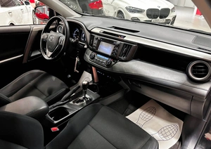 Внедорожник Toyota RAV4 2015 года, 2477000 рублей, Красноярск