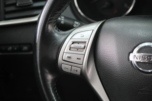 Внедорожник Nissan X-Trail 2018 года, 1799000 рублей, Омск