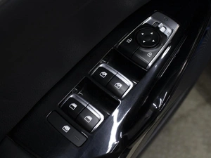 Седан Kia K5 2020 года, 2240000 рублей, Омск