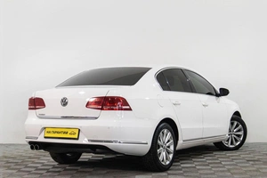 Седан Volkswagen Passat 2013 года, 1179000 рублей, Сургут