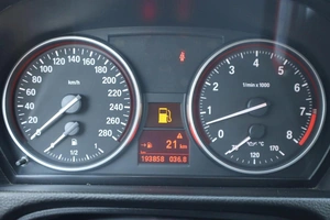 Седан BMW 3 серии 2008 года, 1500000 рублей, Мирное