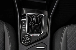 Внедорожник Volkswagen Tiguan 2017 года, 1879000 рублей, Челябинск