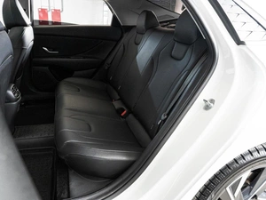 Седан Hyundai Elantra 2024 года, 2235000 рублей, Ставрополь