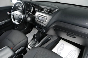 Седан Kia Rio 2016 года, 1099000 рублей, Тюмень