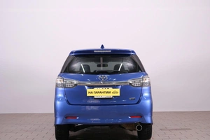 Минивэн Toyota Wish 2012 года, 1599000 рублей, Омск