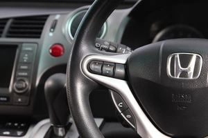 Минивэн Honda Stream 2010 года, 1299000 рублей, Новосибирск