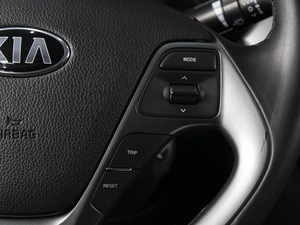 Седан Kia Rio 2017 года, 1100000 рублей, Омск