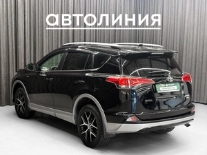 Внедорожник Toyota RAV4 2017 года, 2775000 рублей, Красноярск