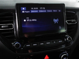 Седан Hyundai Solaris 2021 года, 1475000 рублей, Красный Пахарь