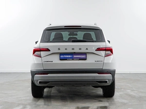 Внедорожник Skoda Karoq 2021 года, 2397400 рублей, Москва