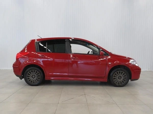 Хэтчбек 4 дв. Nissan Tiida 2011 года, 770000 рублей, Калуга