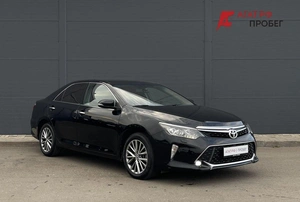 Седан Toyota Camry 2017 года, 1999000 рублей, Солонцы