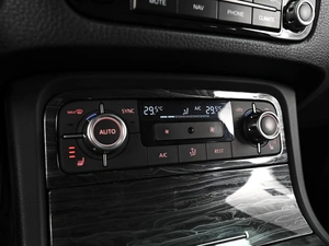 Внедорожник Volkswagen Touareg 2013 года, 2177000 рублей, Ставрополь