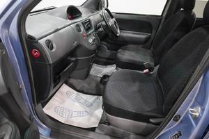Минивэн Toyota Sienta 2012 года, 859000 рублей, Новокузнецк
