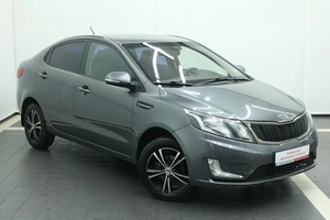 Седан Kia Rio 2012 года, 970000 рублей, Красноярск