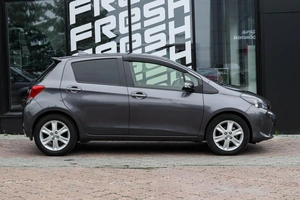 Хетчбэк Toyota Vitz 2015 года, 939000 рублей, Ульяновск