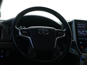 Внедорожник Toyota Land Cruiser 2021 года, 7725077 рублей, Москва