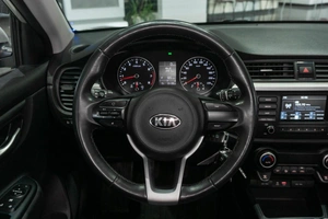 Хетчбэк Kia Rio X-Line 2018 года, 1469000 рублей, Петрозаводск