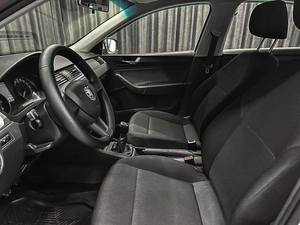 Лифтбек Skoda Rapid 2018 года, 930000 рублей, Красноярск