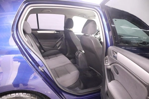 Хэтчбек Volkswagen Golf 2012 года, 920000 рублей, Брянск