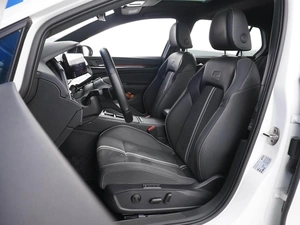 Хетчбэк Volkswagen Golf 2022 года, 3198444 рублей, Москва
