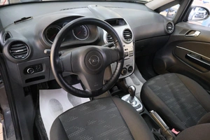 Хетчбэк Opel Corsa 2011 года, 539000 рублей, Омск