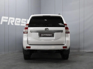 Внедорожник Toyota Land Cruiser Prado 2015 года, 3690000 рублей, Омск