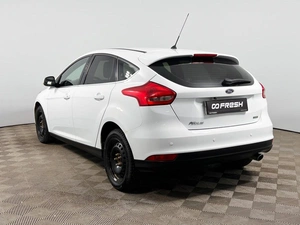 Хетчбэк Ford Focus 2015 года, 999900 рублей, Казань