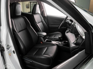 Внедорожник Toyota RAV4 2018 года, 2999000 рублей, Тюмень